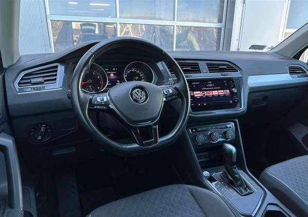 Volkswagen Tiguan cena 119000 przebieg: 32308, rok produkcji 2020 z Myszyniec małe 781